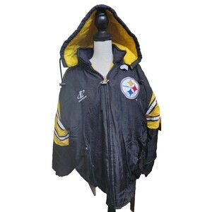 Pittsburg Steelers Football Jacket Size M NFL Pro Line